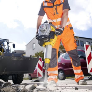 Ciocan demolator Wacker Neuson BH55 28x160, motor benzina 2T, sistem prindere 28x160 mm, forta de impact 55 J | Travandi.ro