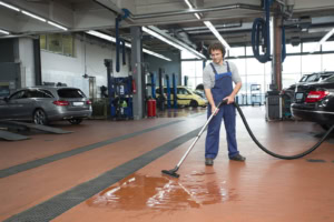 Aspirator umed-uscat profesional Karcher NT 70/2 Me Classic | Travandi.ro
