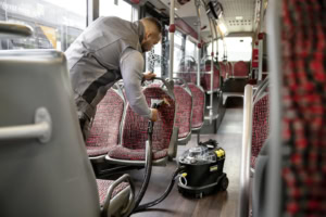 Aspirator cu spalare prin injectie-extractie profesional Karcher Puzzi 8/1 Anniversary Edition | Travandi.ro