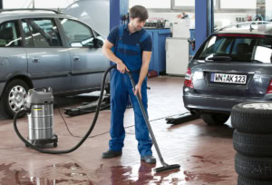 Aspirator umed-uscat profesional Karcher NT 38/1 Me Classic Edition | Travandi.ro
