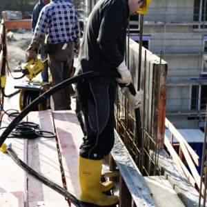 Vibrator de beton cu convertizor integrat Wacker Neuson IRFU58/230/10, cap vibrant 58 mm, arbore flexibil 10 m, frecventa 200 Hz | Travandi.ro