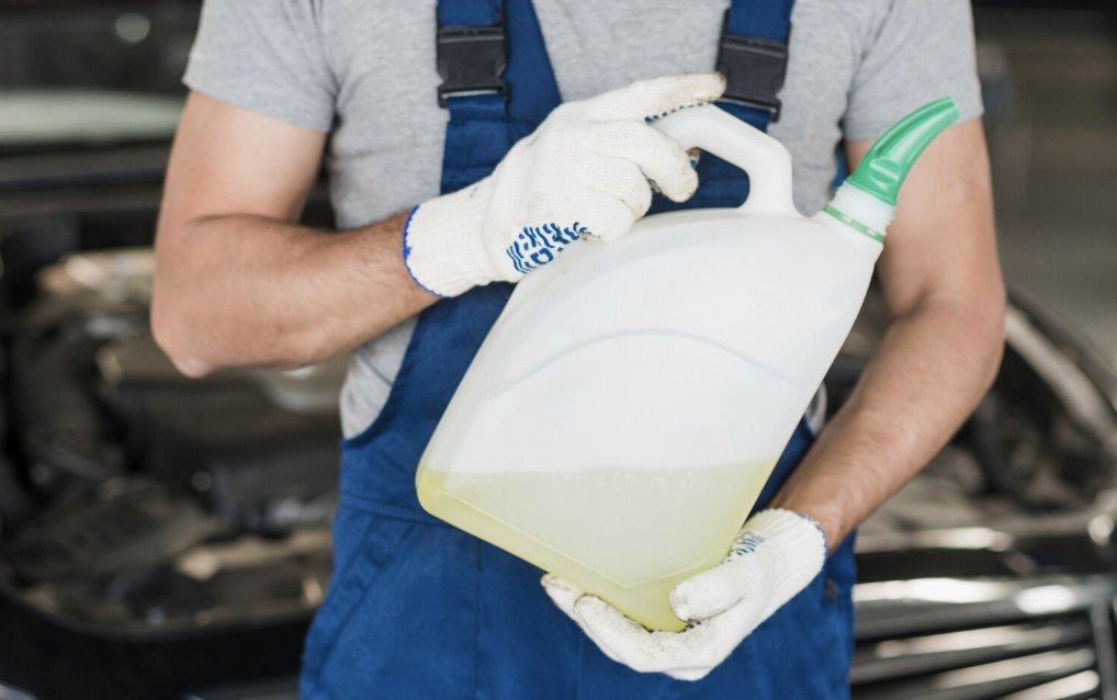 Cât ulei intră într-un compresor de aer de 24L,50L sau 100L?