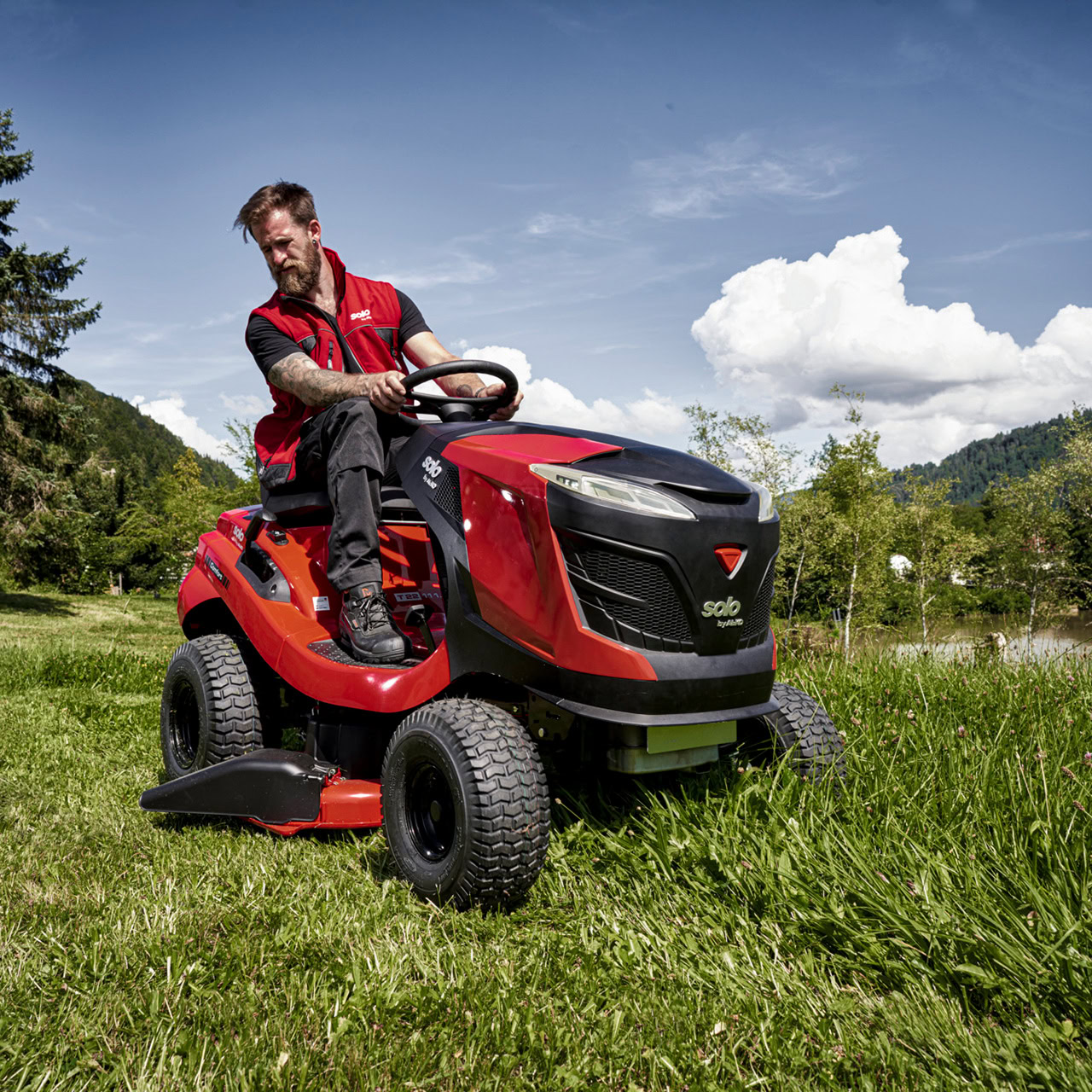 Tractoras tuns gazon, lățime de tăiere 110cm, transmisie hidrostatica SOLO by AL-KO T18-111.4 HDS-A V2 Comfort PRO 5 Tractoras tuns gazon, lățime de tăiere 110cm, transmisie hidrostatica SOLO by AL-KO T18-111.4 HDS-A V2 Comfort PRO - Image 5