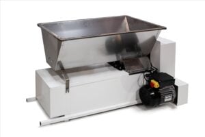 Zdrobitor-descirochinator By-zdrob Pro.e cu motor 0.75Kw, cuva 850×480 Inox, valturi Ø96×220mm aluminiu