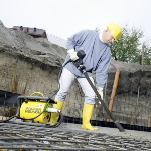 Vibrator de beton compatibil cu convertizor Wacker Neuson IRSEN 58/042, cap vibrant 58 mm, lungime furtun 0.8 m, frecventa 200 Hz, maner vibratii scazute 8 Vibrator de beton compatibil cu convertizor Wacker Neuson IRSEN 58/042, cap vibrant 58 mm, lungime furtun 0.8 m, frecventa 200 Hz, maner vibratii scazute | Travandi.ro