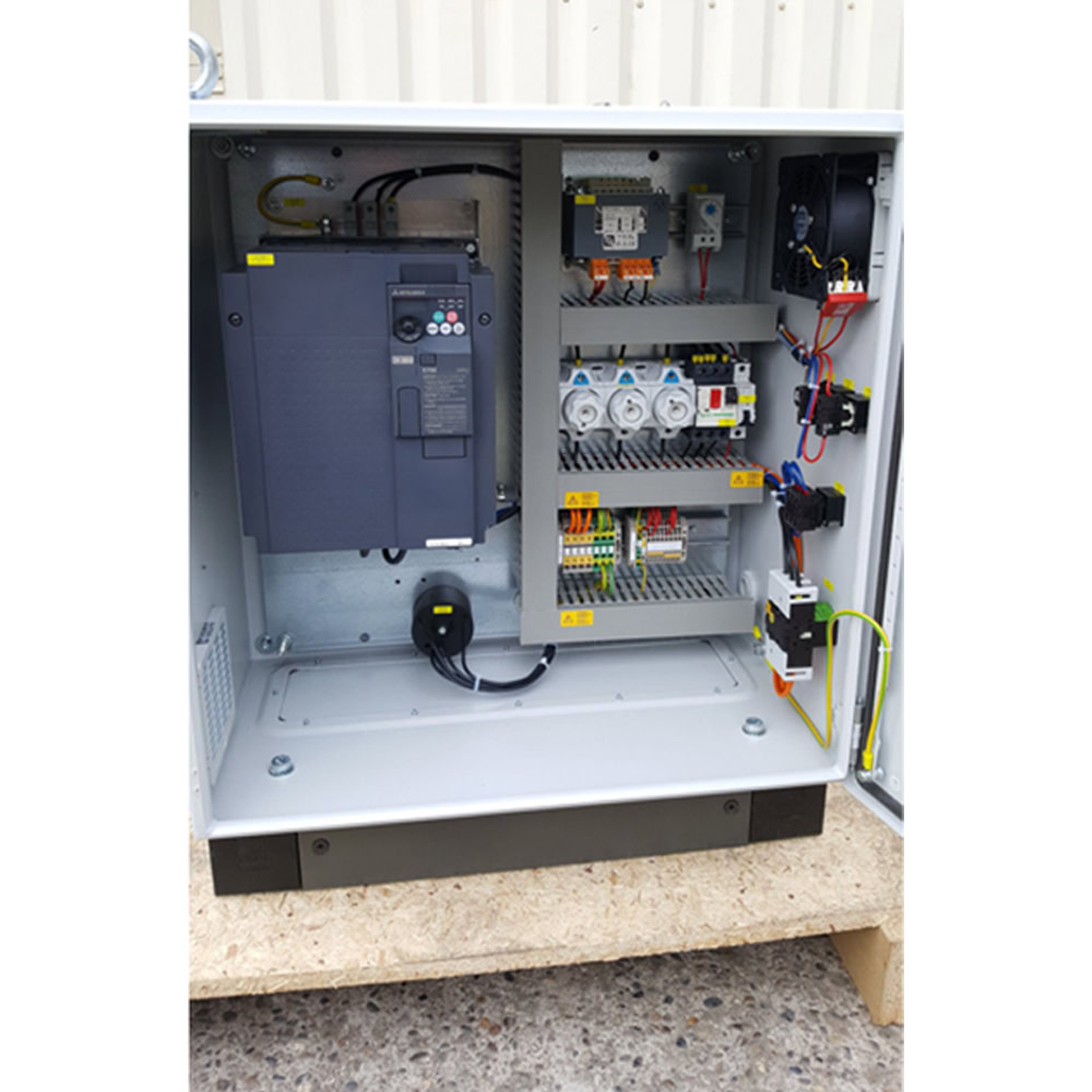 Convertizor de frecventa stationar Wacker Neuson FUE-M/S 225A Basic, curent de iesire de 29 A, tensiune iesire 42 V 1 Convertizor de frecventa stationar Wacker Neuson FUE-M/S 225A Basic, curent de iesire de 29 A, tensiune iesire 42 V