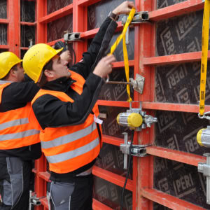 Vibrator extern pentru cofraj Wacker Neuson AR26/6/250, 250 V, 6000 rpm, frecventa 200 Hz, forta centrifuga 3.47 kN | Travandi.ro