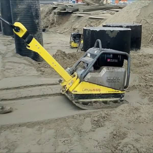 Placa compactoare reversibila Wacker Neuson DPU6555Hech, diesel, greutate 497 kg, forta de impact 65 kN, pornire electrica, sistem Compatec, contor ore de functionare 7 Placa compactoare reversibila Wacker Neuson DPU6555Hech, diesel, greutate 497 kg, forta de impact 65 kN, pornire electrica, sistem Compatec, contor ore de functionare | Travandi.ro