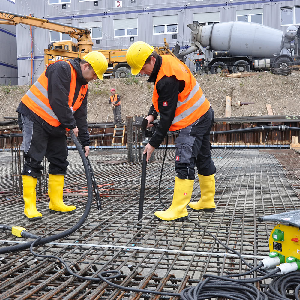 Vibrator de beton cu convertizor integrat Wacker Neuson IRSE-FU58/230 Laser, cap vibrant 58 mm, arbore flexibil 15 m 3 Vibrator de beton cu convertizor integrat Wacker Neuson IRSE-FU58/230 Laser, cap vibrant 58 mm, arbore flexibil 15 m - Image 3