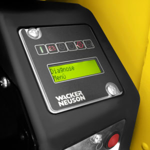 Placa compactoare reversibila Wacker Neuson DPU80Lec770, diesel, racire cu apa, greutate 773 kg, forta de impact 80 kN, pornire electrica, sistem Compatec 9 Placa compactoare reversibila Wacker Neuson DPU80Lec770, diesel, racire cu apa, greutate 773 kg, forta de impact 80 kN, pornire electrica, sistem Compatec | Travandi.ro