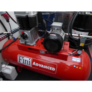 Compresor de aer Fini BK119-270F-7.5T ADVANCED, 270 l, 5.6 kW, 10 bar, 840 l/min 3 Compresor de aer Fini BK119-270F-7.5T ADVANCED, 270 l, 5.6 kW, 10 bar, 840 l/min | Travandi.ro