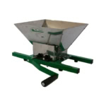 ZDROBITOR STRUGURI manual, cuva Inox  By-wine