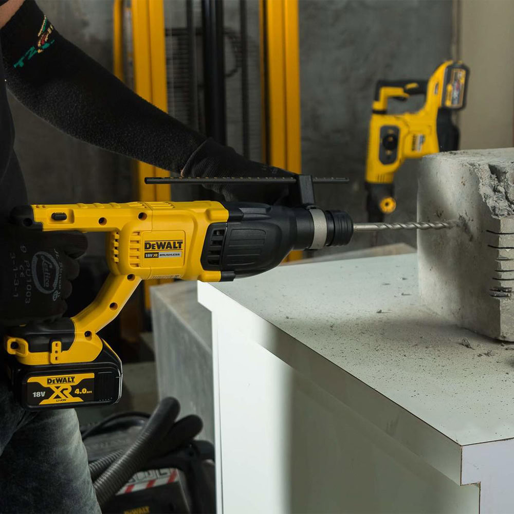 Ciocan rotopercutor Dewalt DCH133M1, SDS Plus, XR Li-Ion, 2.6 J, 18 V, 4.0 Ah 5 Ciocan rotopercutor Dewalt DCH133M1, SDS Plus, XR Li-Ion, 2.6 J, 18 V, 4.0 Ah - Image 5