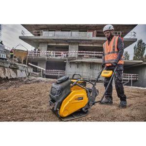 Placa compactoare unidirectionala Powershift DeWalt DCPS7154N, compatibila cu acumulator 55.4V, forta de impact 15 kN, greutate 91 kg 22 Placa compactoare unidirectionala Powershift DeWalt DCPS7154N, compatibila cu acumulator 55.4V, forta de impact 15 kN, greutate 91 kg | Travandi.ro
