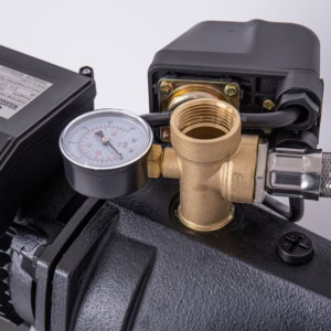 Hidrofor Wasserkonig FL477350 cu pompa autoamorsanta fonta putere 1000 W debit 4380 l/h inaltime refulare 47 m vas 50 l 11 Hidrofor Wasserkonig FL477350 cu pompa autoamorsanta fonta putere 1000 W debit 4380 l/h inaltime refulare 47 m vas 50 l | Travandi.ro
