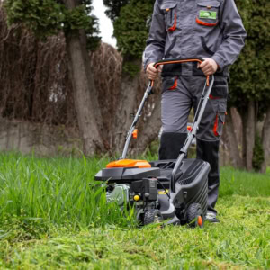 Masina de tuns gazon GREENFIELD G-MTG400-T6 Benzina 3.4 CP 40 cm cos 40 l | Travandi.ro