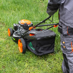 Masina de tuns gazon GREENFIELD G-MTG531ARW-T8 Benzina 4.4 CP 52 cm cos 67 l | Travandi.ro