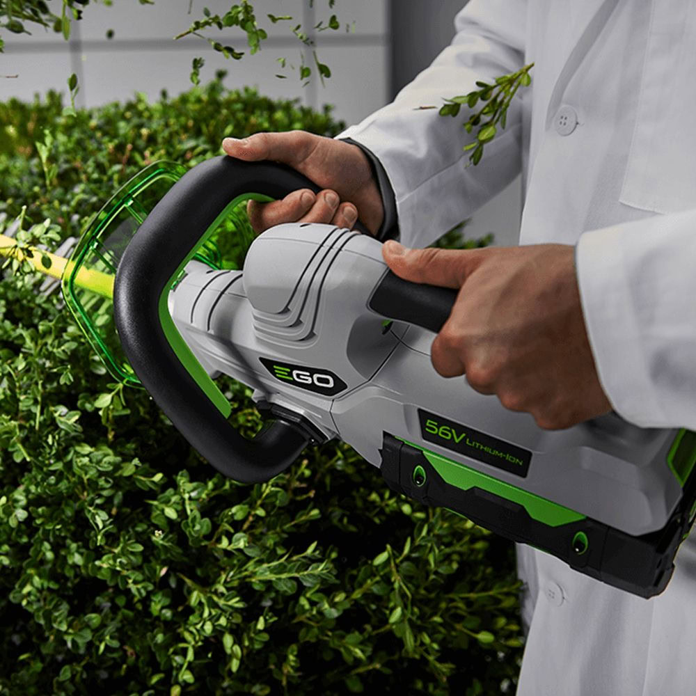 Trimmer electric pentru gard viu Ego Power HT2001E, 51 cm, cu acumulator Li-Ion 56V / 2.5Ah si incarcator 6 Trimmer electric pentru gard viu Ego Power HT2001E, 51 cm, cu acumulator Li-Ion 56V / 2.5Ah si incarcator - Image 6