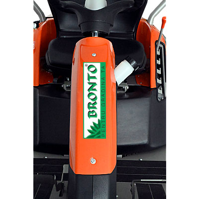 Masina taiere iarba inalta Bronto RXH 95 20 motor Loncin LC2P77F 708cc 16.0kW 22HP 2 Masina taiere iarba inalta Bronto RXH 95 20 motor Loncin LC2P77F 708cc 16.0kW 22HP - Image 2