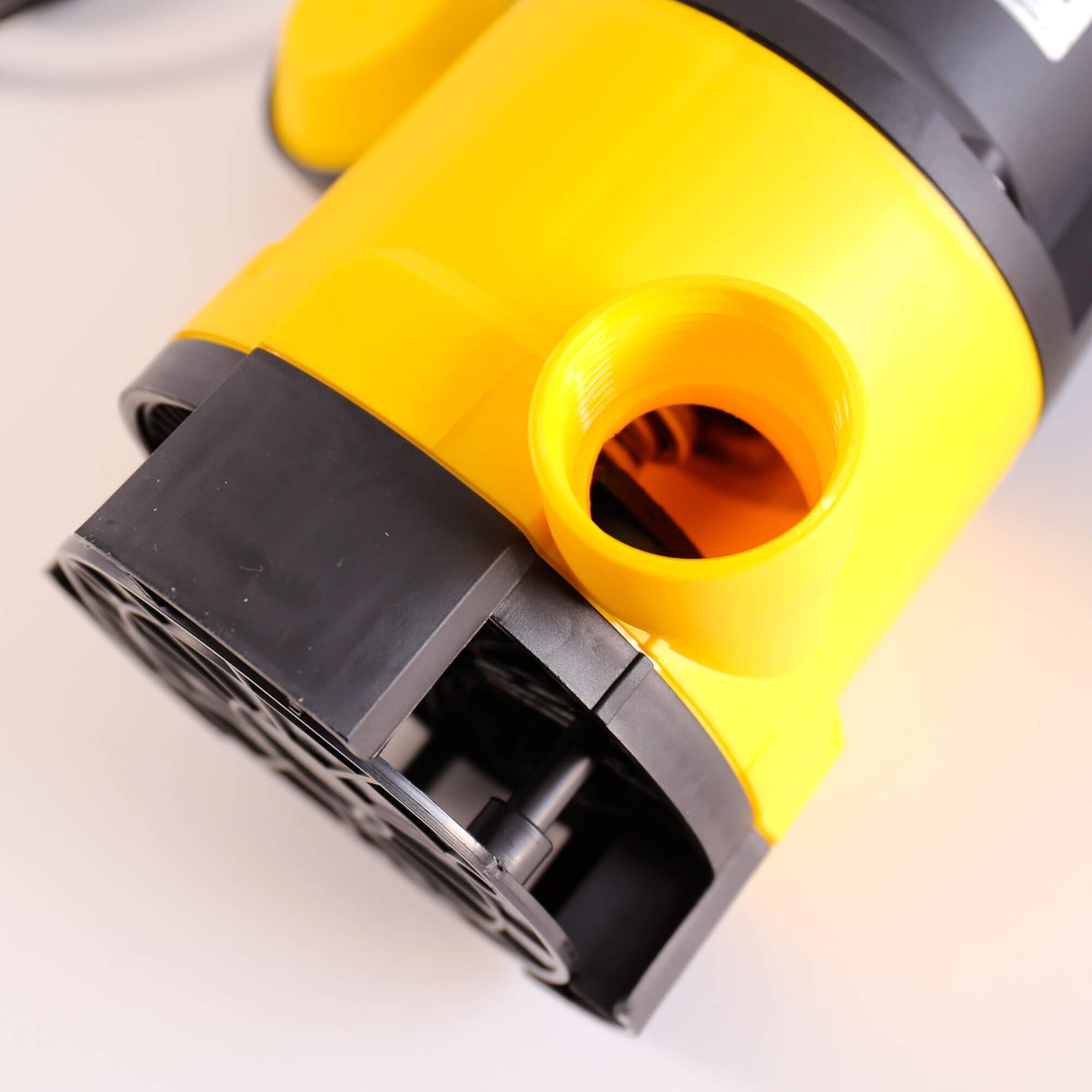 Pompa submersibila din plastic Technik TCK400, particule maxim 25 mm, putere 400 W, debit 8200 l/h, inaltime refulare 5.5 m 5 Pompa submersibila din plastic Technik TCK400, particule maxim 25 mm, putere 400 W, debit 8200 l/h, inaltime refulare 5.5 m - Image 5