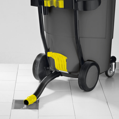 Aspirator profesional umed-uscat Karcher NT 65/2 Ap Me *EU, 2760 W, 65 l