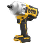 Masina de insurubat cu impact DeWalt DCF961NT, patrat 1/2", strangere maxim 1626 Nm, compatibila cu acumulatori XR 18V, in valiza TSTAK